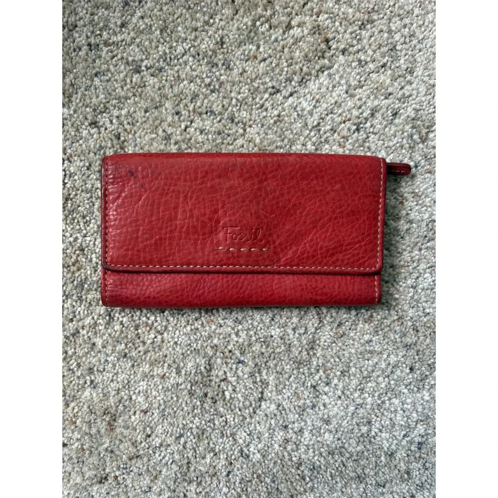 Fossil Womens Trifold Wallet Red Pebbled Genuine Leather Vintage Boho Classic